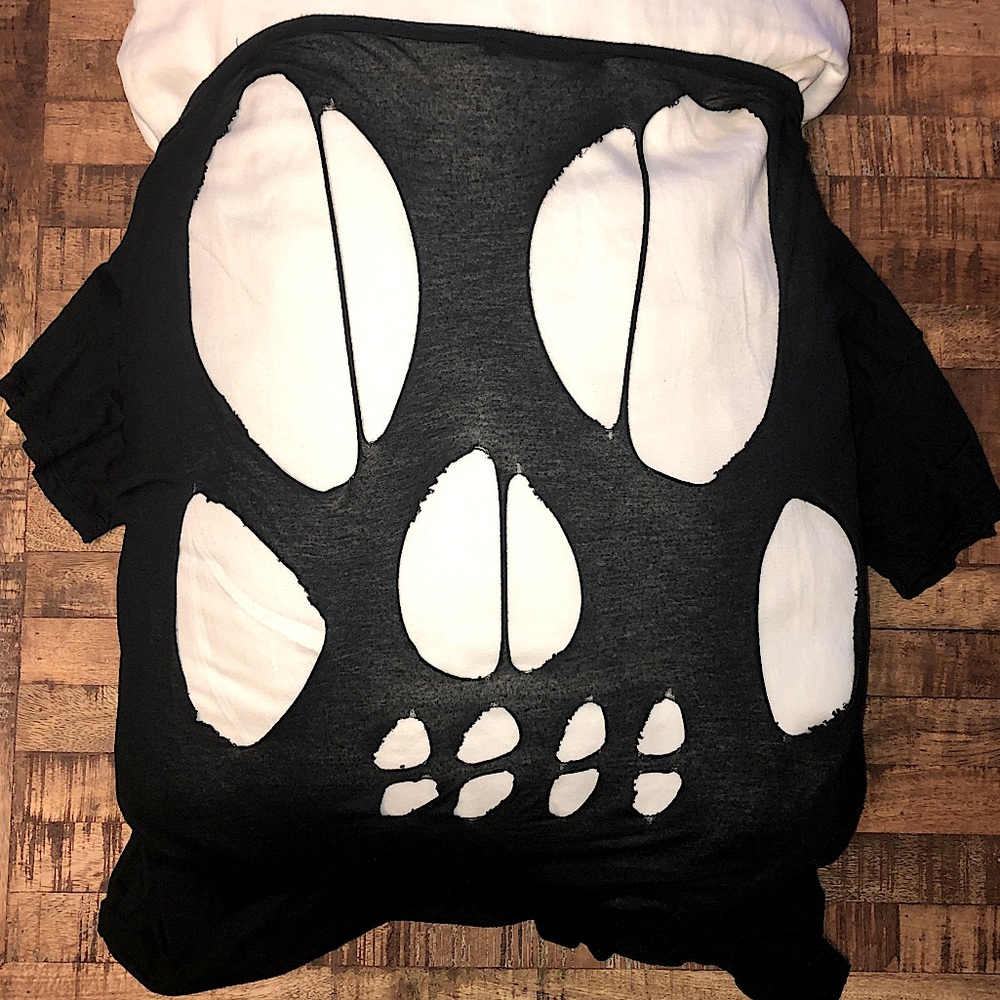 Brandy Melville Skull Cut Out Top
